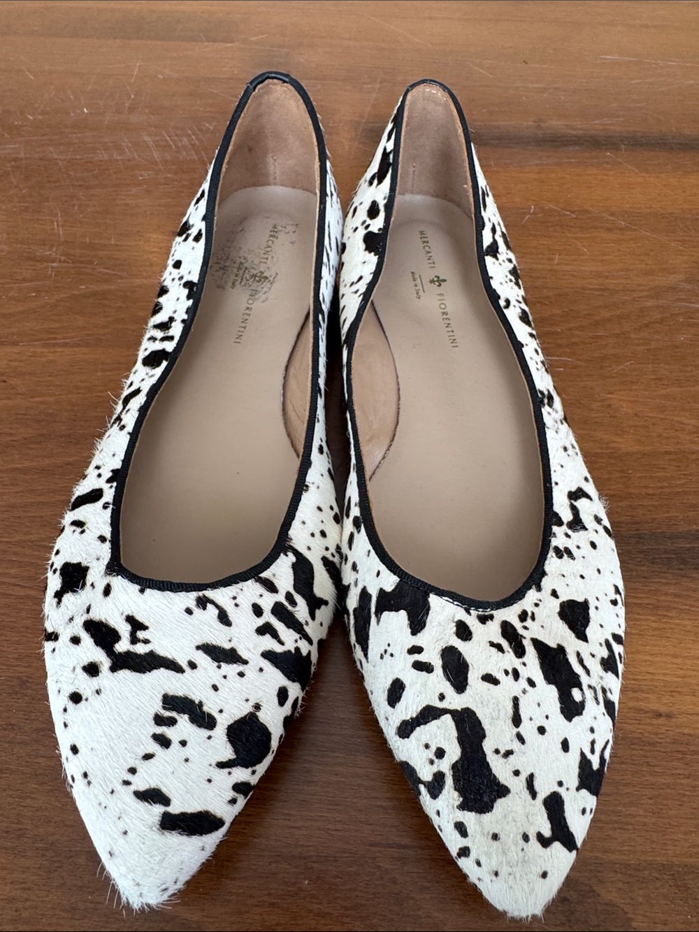 Mercanti Fiorentini Black & White Cow Print Pointed Flats size 9